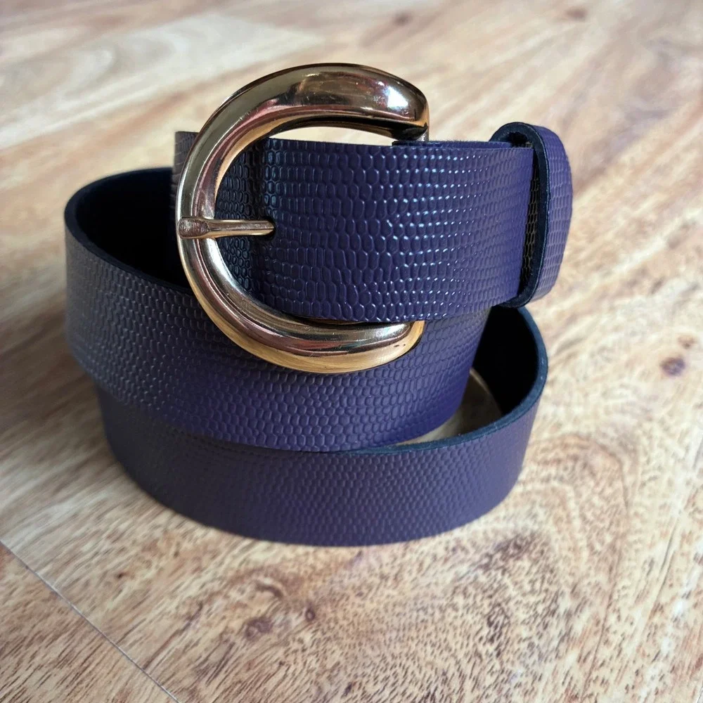 Vintage Purple Lizard Embossed Belt Size 8 Gold Horseshoe Buckle Textured
